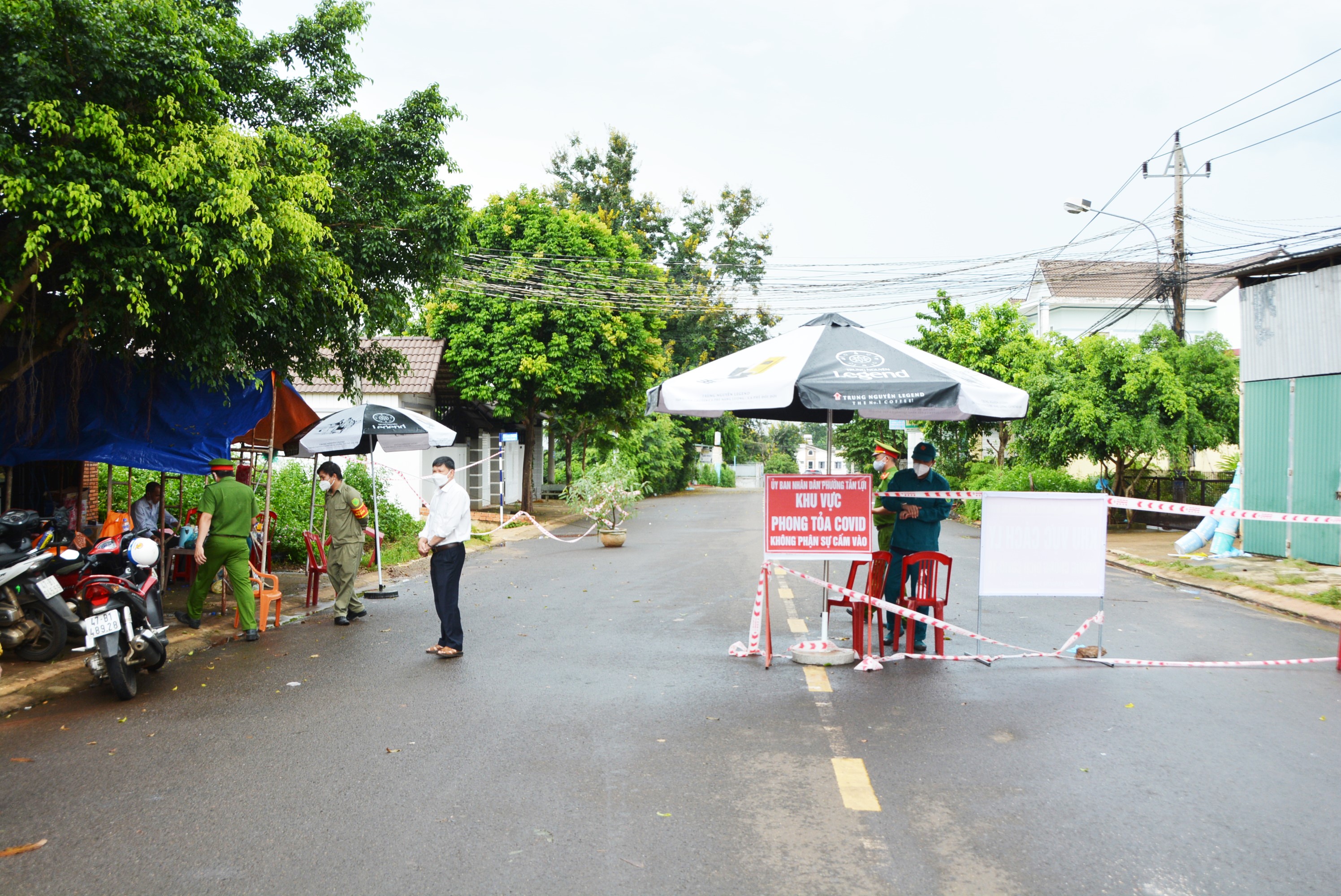 Thiết lập cách ly y tế tại thôn 7, xã Cư Êbur