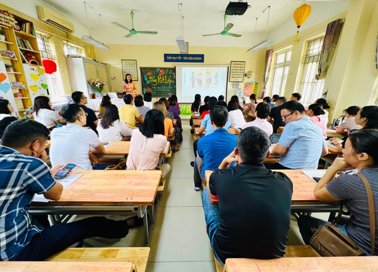 PHƯỜNG THÀNH NHẤT CÔNG BỐ ĐƯỜNG DÂY NÓNG TIẾP NHẬN PHẢN ÁNH VỀ LẠM THU VÀ DẠY THÊM TRÁI QUY ĐỊNH